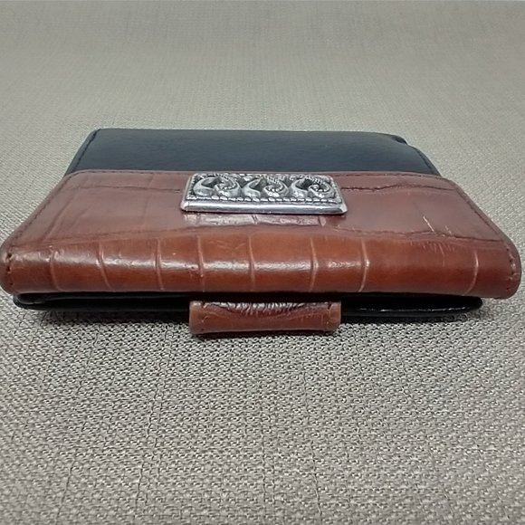 BRIGHTON VINTAGE BI-FOLD WALLET BLACK/BROWN TRIM - Picture 5 of 12